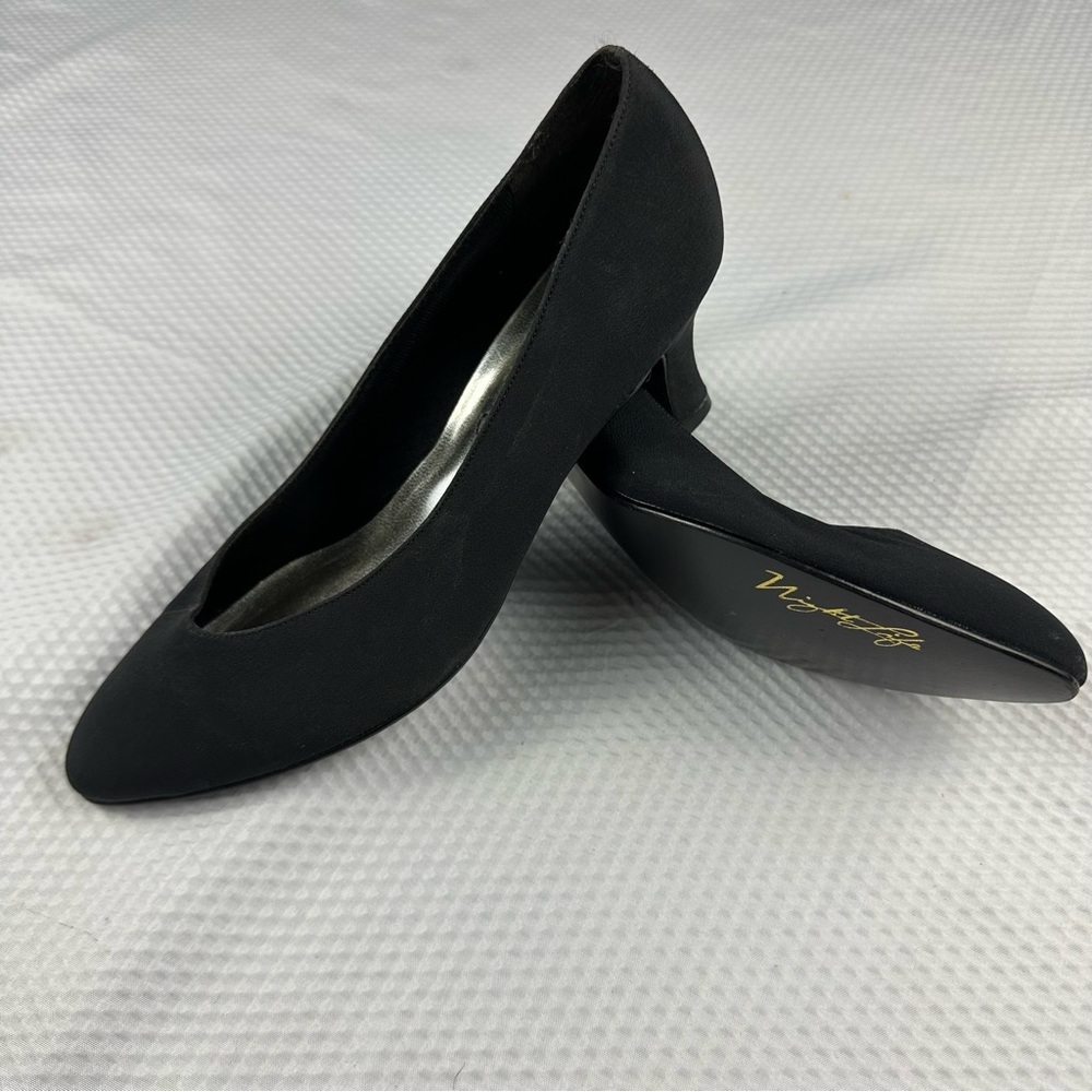 Night life women’s pumps